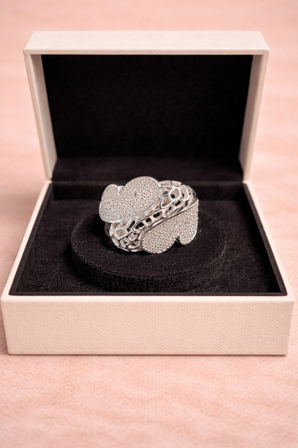 Heya Amour Ring