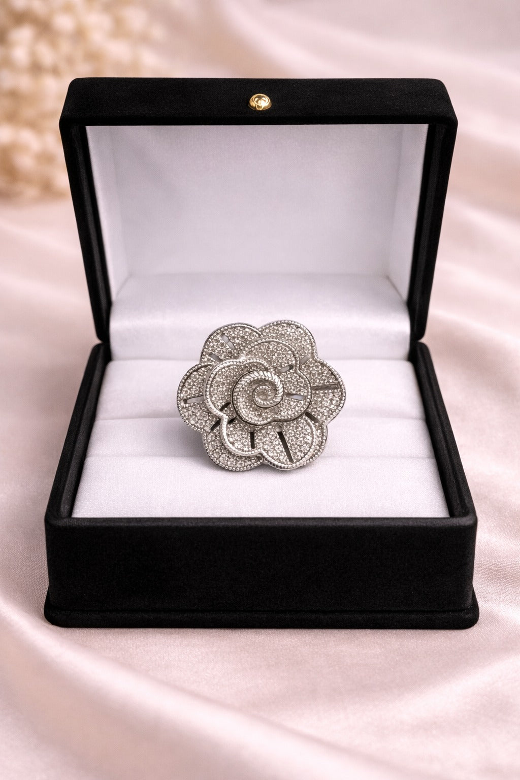 Heya Camellia Ring