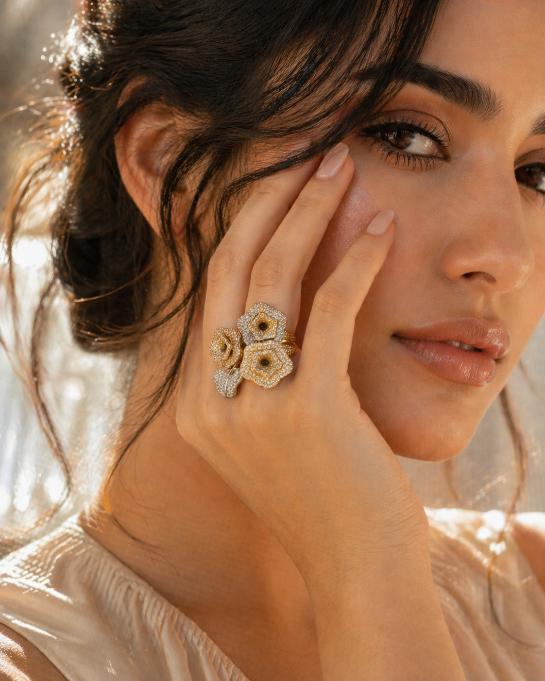 Heya Petal Glow Ring