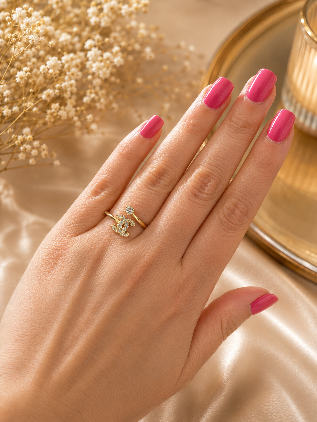 Heya Luxe Emblem Ring